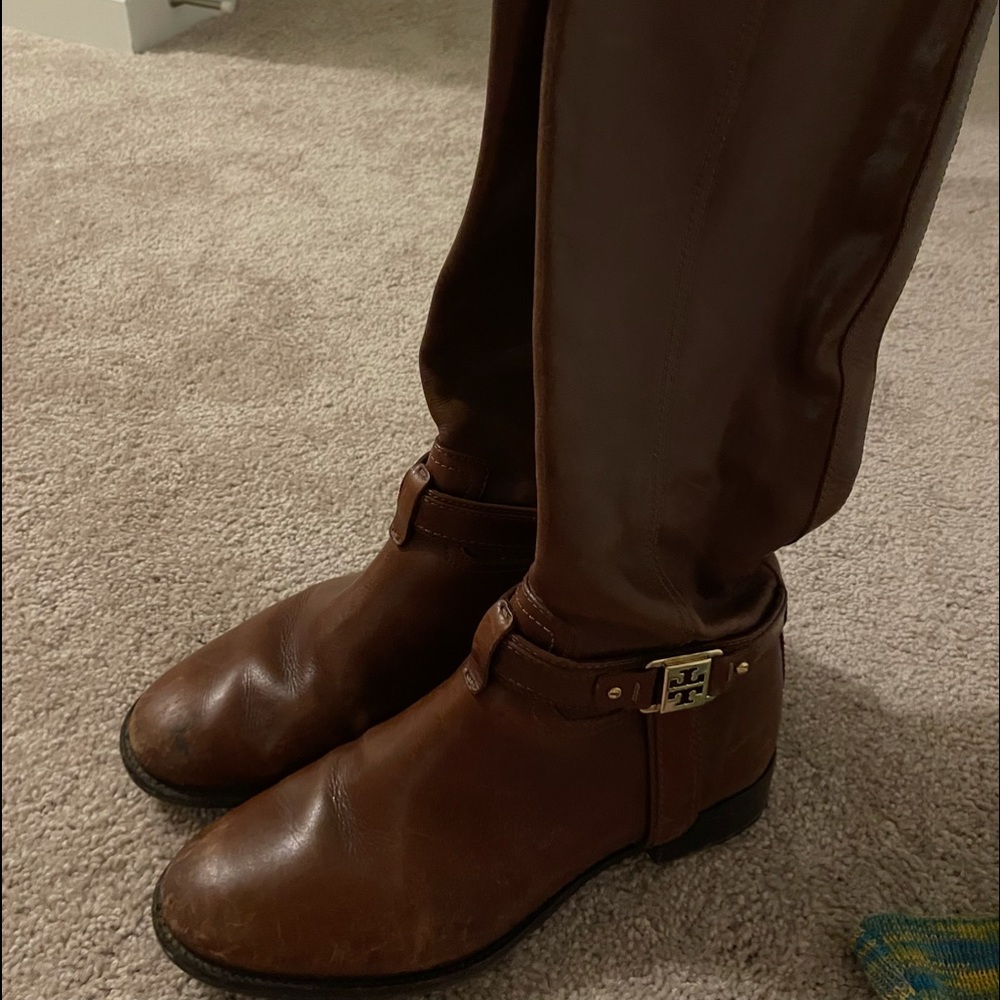 brown boots